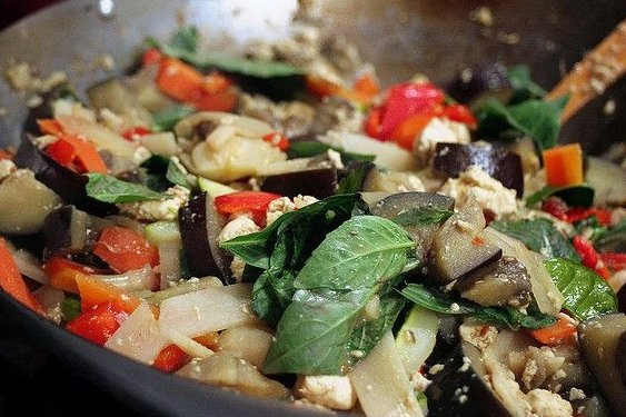Foto de la receta de berenjenas con pollo Receta de berenjenas con pollo