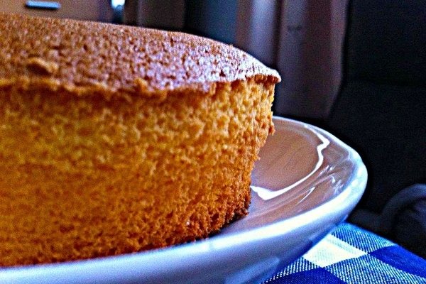 Foto de la receta de bizcocho esponjoso para tortas Receta de bizcocho esponjoso para tortas