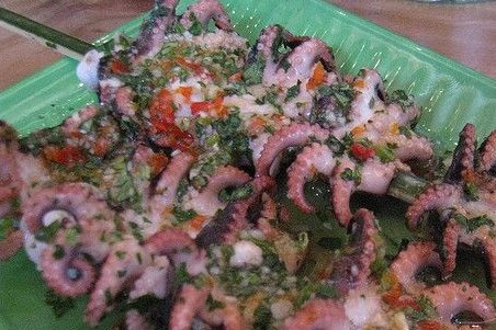 Foto de la receta de brochetas de pulpo Receta de brochetas de pulpo