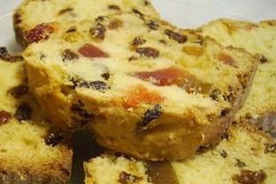 Foto de la receta de budín de pasas y frutas Receta de budín de pasas y frutas