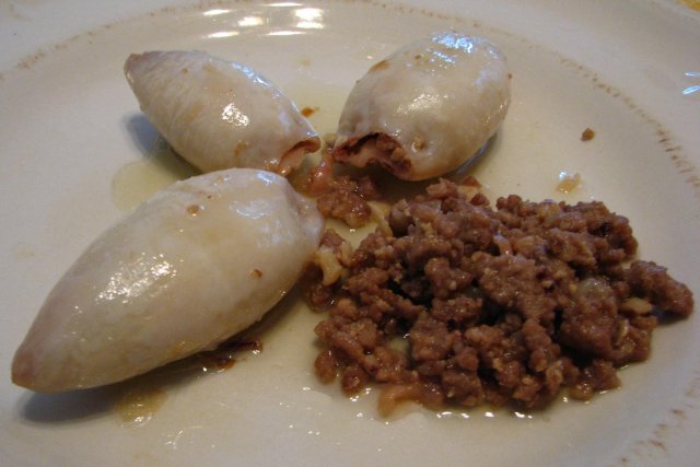 Foto de la receta de calamares rellenos de carne Receta de calamares rellenos de carne