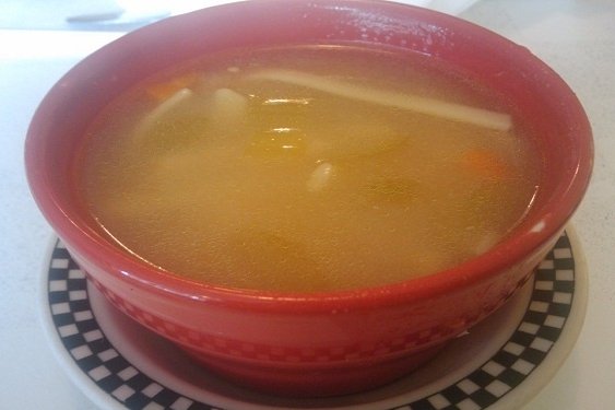 Foto de la receta de caldo de gallina peruana Receta de caldo de gallina peruana