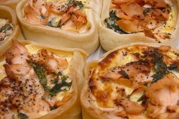 Foto de la receta de coca de verduras y atún Receta de coca de verduras y atún
