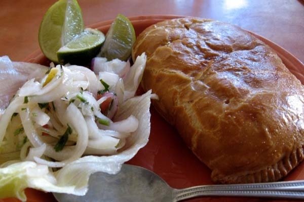 Foto de la receta de empanada de pollo boliviana Receta de empanada de pollo boliviana