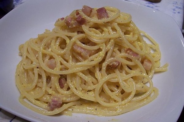 Foto de la receta de espaguetis a la carbonara con nata Receta de espaguetis a la carbonara con nata