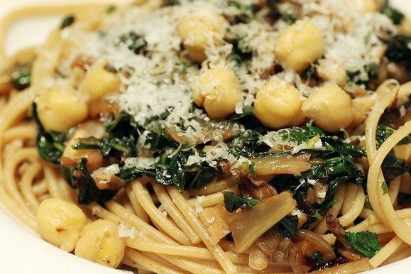 Foto de la receta de espaguetis con espinacas Receta de espaguetis con espinacas