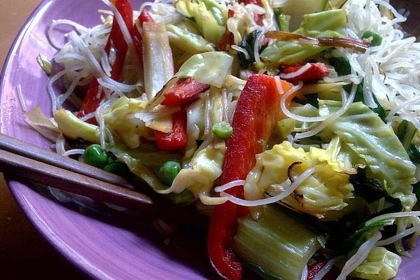 Foto de la receta de fideos salteados Receta de fideos salteados