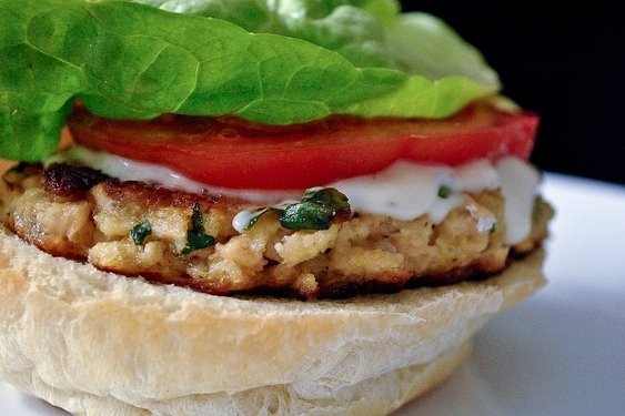Foto de la receta de hamburguesa de salmón Receta de hamburguesa de salmón