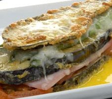 Foto de la receta de lasaña de berenjenas, jamón y queso Receta de lasaña de berenjenas, jamón y queso
