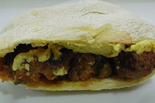 Foto de la receta de pan de pita relleno Receta de pan de pita relleno