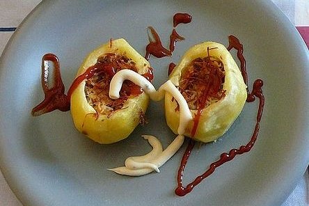 Foto de la receta de patatas rellenas con jamón y beicon Receta de patatas rellenas con jamón y beicon