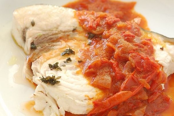 Foto de la receta de pez espada con salsa Receta de pez espada con salsa