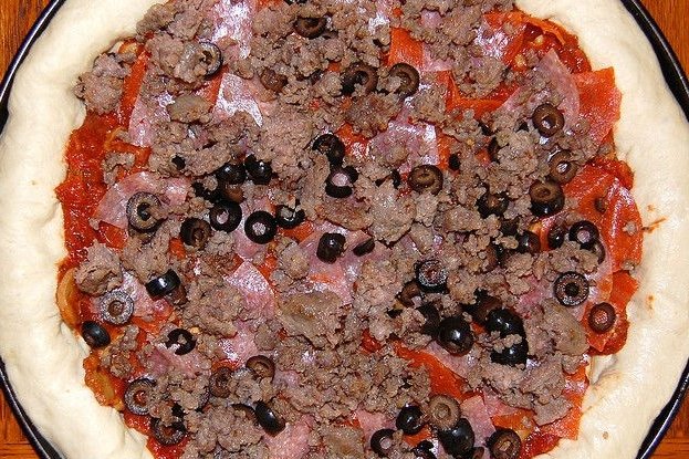 Foto de la receta de pizza de salchichas Receta de pizza de salchichas