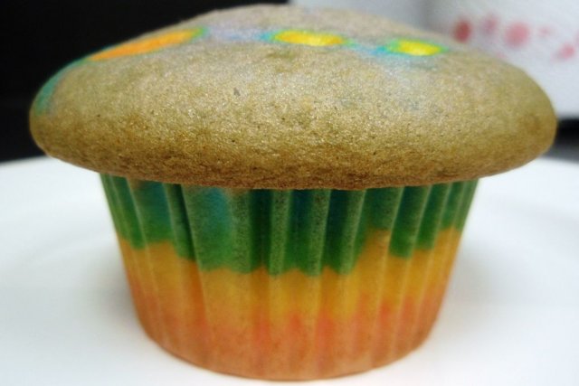Foto de la receta de rainbow cupcakes Receta de rainbow cupcakes
