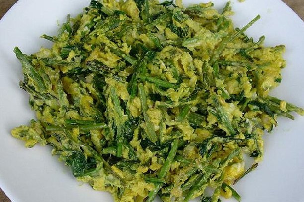Foto de la receta de revuelto de esparragos Receta de revuelto de esparragos