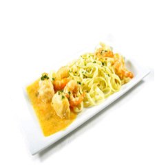 Foto de la receta de tallarines en salsa de marisco con rape y langostinos Receta de tallarines en salsa de marisco con rape y langostinos