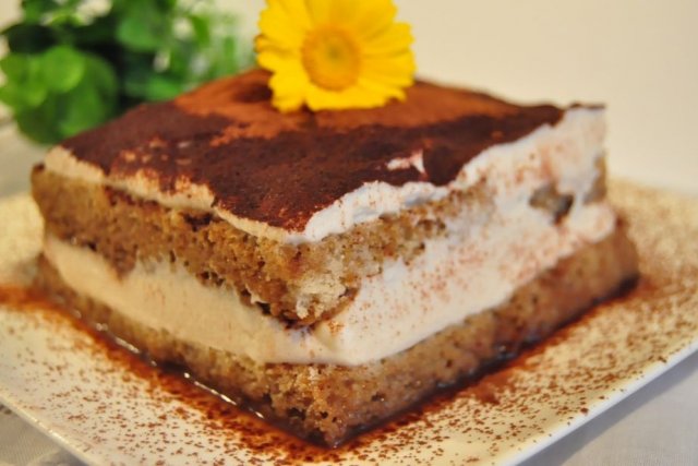 Foto de la receta de tarta de tiramisú casera Receta de tarta de tiramisú casera