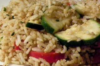 Receta de arroz con calabacín y pimiento