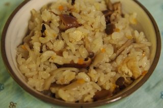 Receta de arroz con champiñones y crujiente de jamón