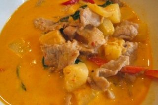 Receta de carne con patatas al curry