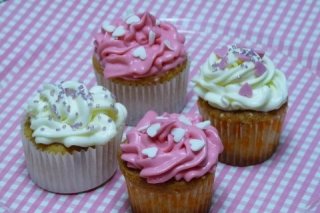 Receta de cupcakes de vainilla con buttercream de queso