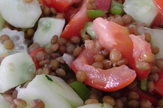 Receta de ensalada de lentejas, tomate y pepino