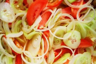 Receta de ensalada de pepino con tomate