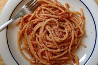 Receta de espaguetis con carne y tomate