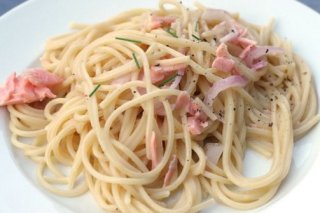 Receta de espaguetis con salmón ahumado
