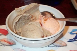 Receta de helado con ciruelas y nueces