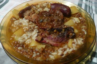 Receta de lentejas con arroz y patata