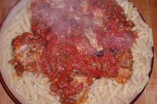 Receta de macarrones con salsa de tomate y atún