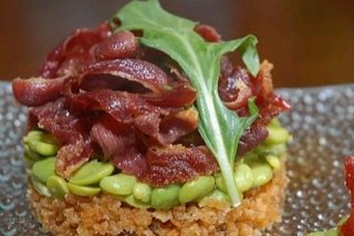 Receta de migas con habitas confitadas y jamón