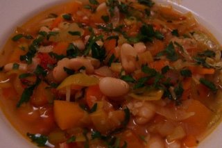 Receta de minestrone con judías