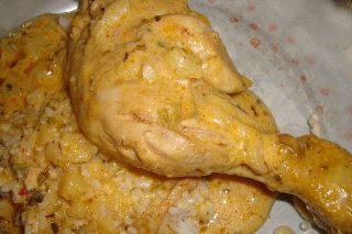 Receta de muslos de pollo con salsa de albahaca