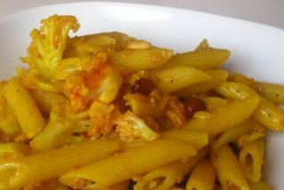 Receta de pasta siciliana con coliflor