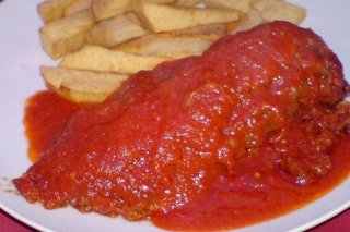 Receta de pescado frito con salsa de tomate