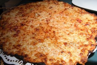 Receta de pizza 4 quesos