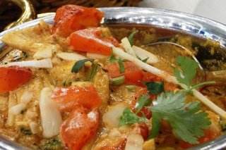 Receta de pollo al curry con tomate