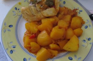 Receta de pollo con patatas en guiso