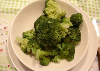 Receta de salchichas con brócoli, estilo roma