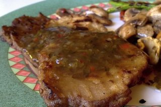 Receta de salsa para acompañar carnes a la parrilla