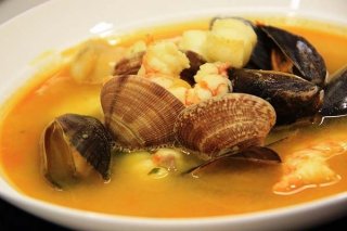 Receta de sopa con pescado y marisco