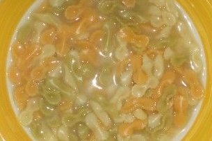 Receta de sopa de pasta de colores