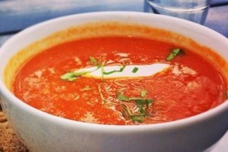 Receta de sopa de tomate con garbanzos