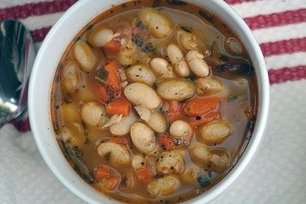 Receta de sopa de verduras con judías