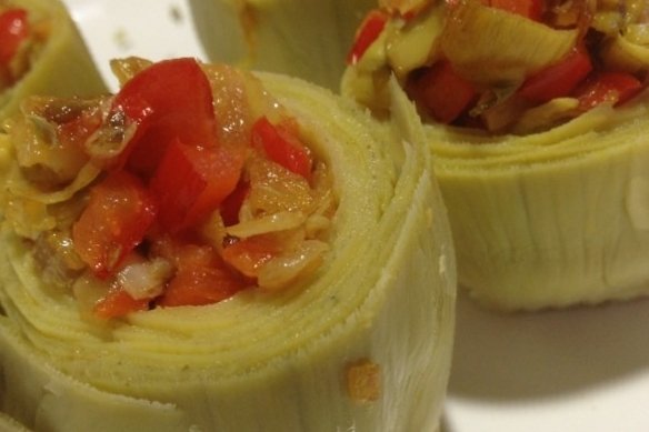 Receta de Alcachofas rellenas de verduras