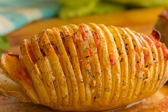 Receta de Patatas hasselback