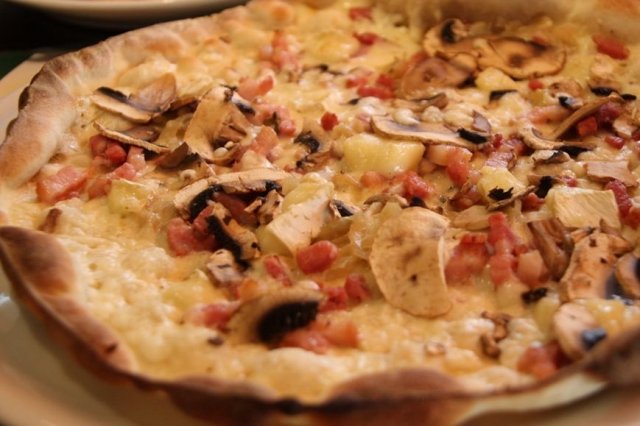 Receta de Pizza caprichosa