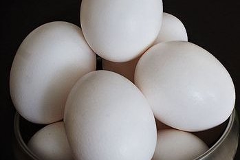 Distingue un huevo cocido de uno fresco
